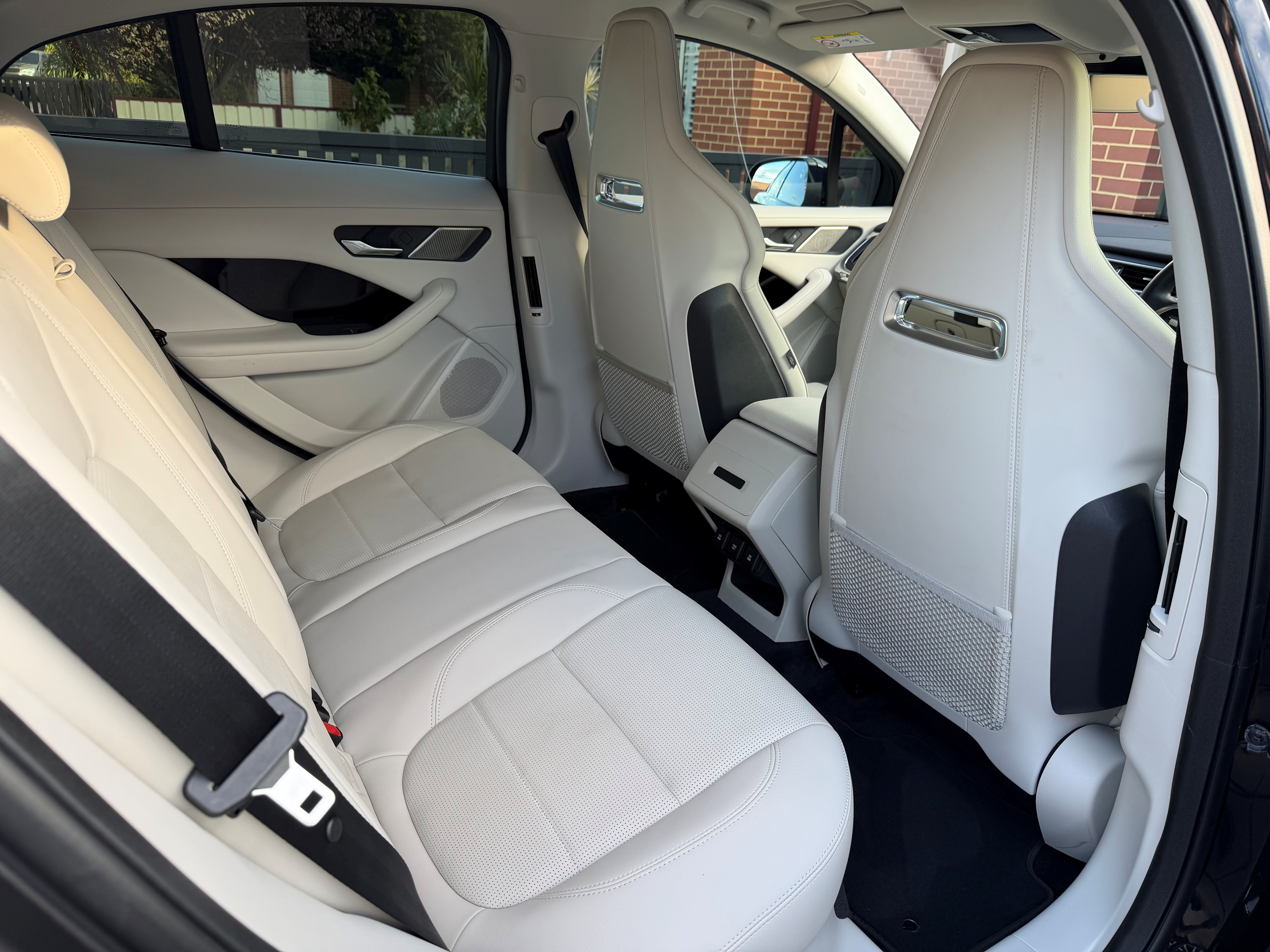 Airport transfer vehicle